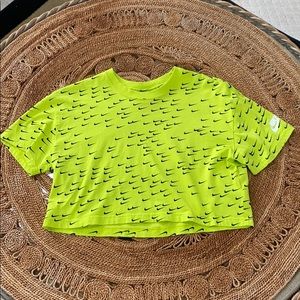 Green Nike Crop Top 💚